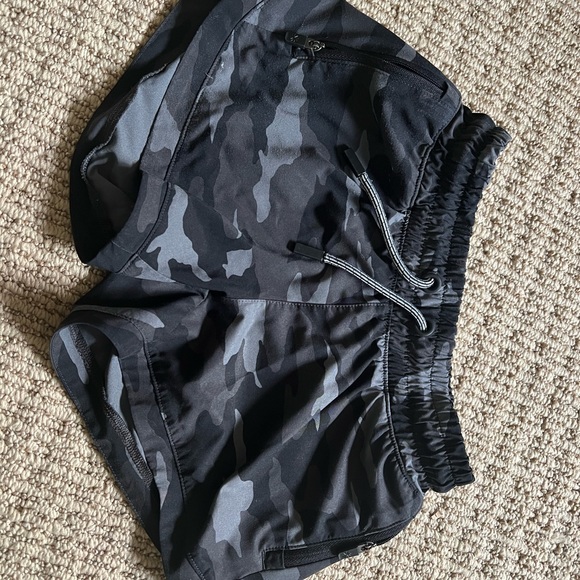 Girls Jean shorts (4) & skirt - Picture 2 of 11